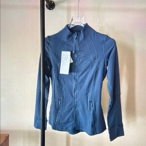 Lululemon Defing Athletica Navy Sweatshirt